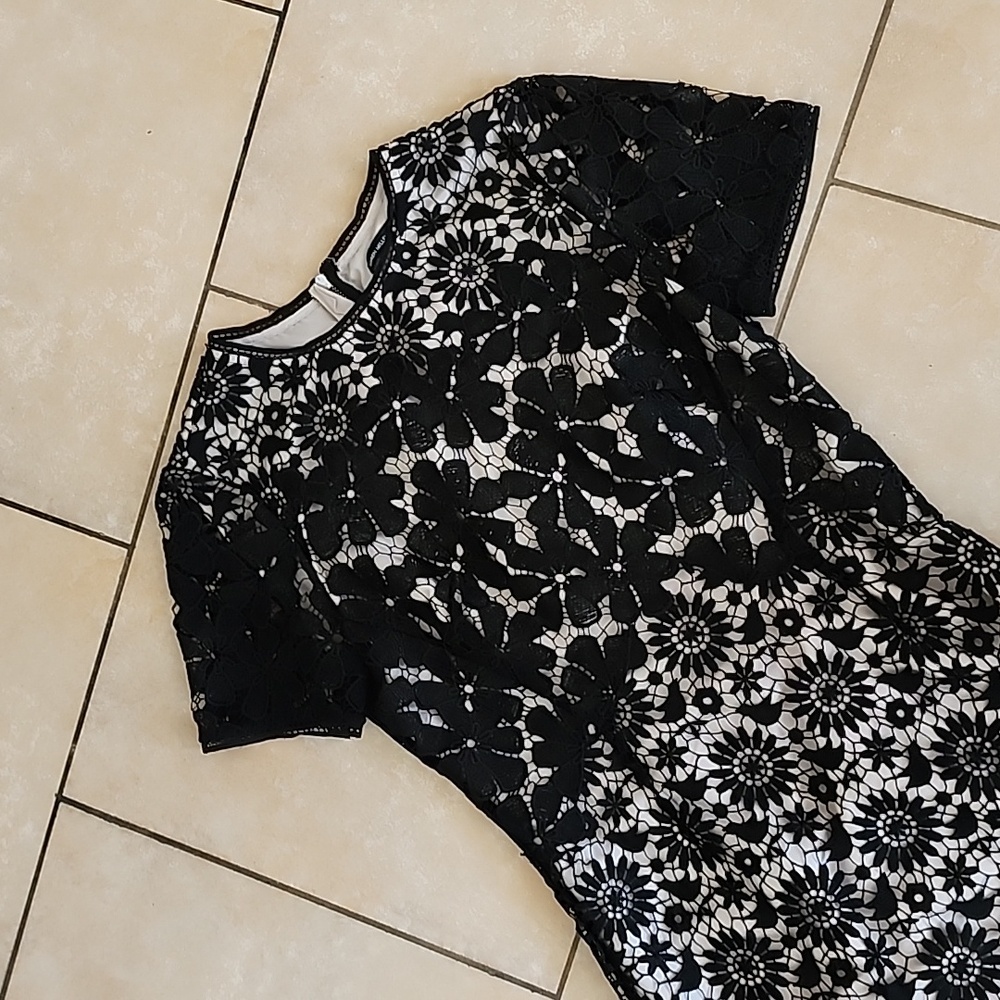 Karen Millen Black and White Lace Midi Dress - Picture 6 of 16